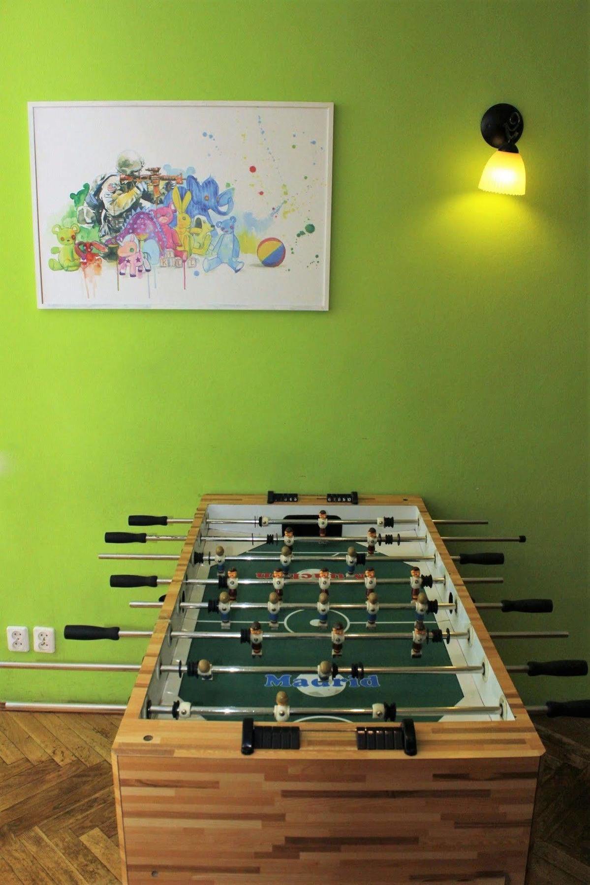 Intro Hostel